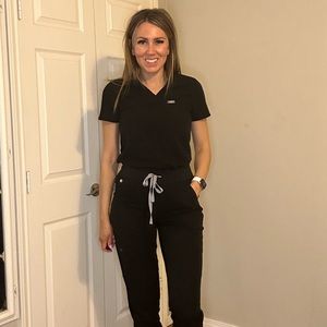 Figs Catarina One Pocket Top Black XS